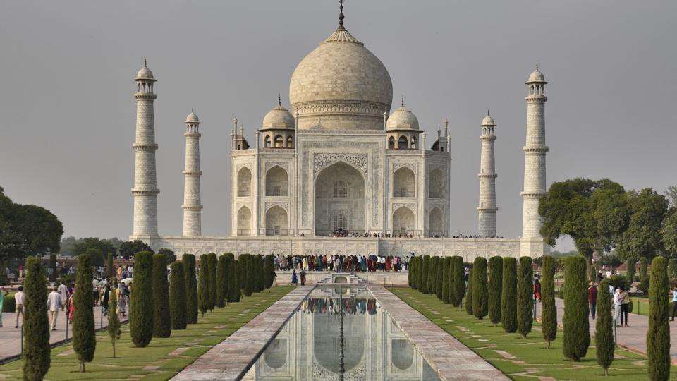 Taj Mahal, India - Beautiful Places In The World