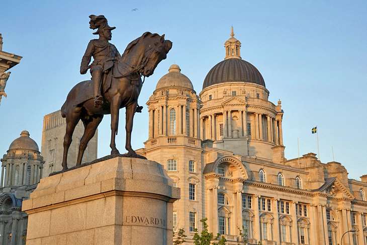 Liverpool and Manchester - Places to Visit in UK