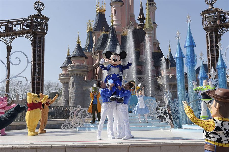 Disneyland - Places To Visit In Paris