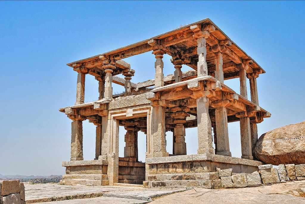 Hemakuta Hill Temple