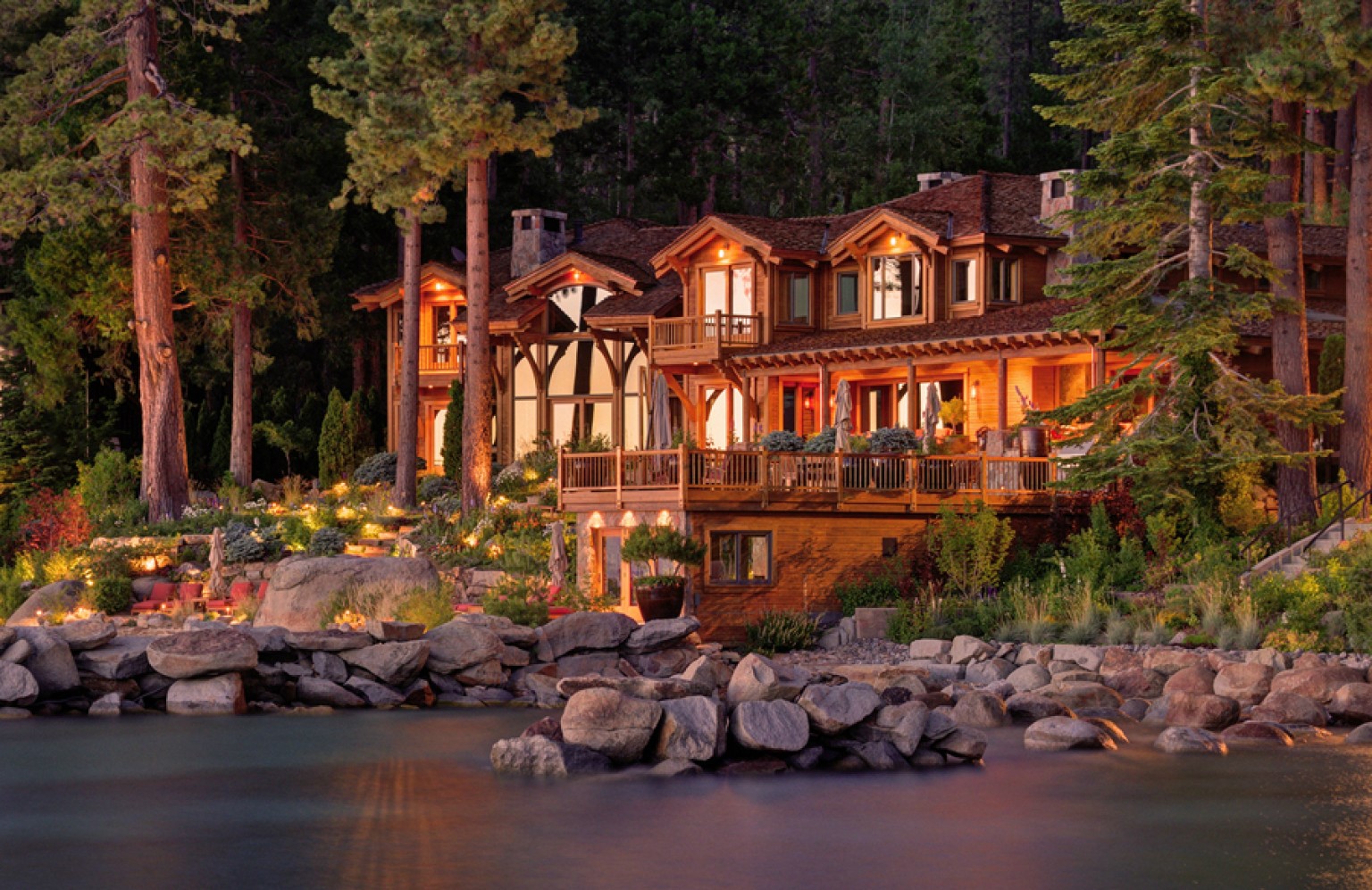 Ellison Estate, Luxurious Mansions