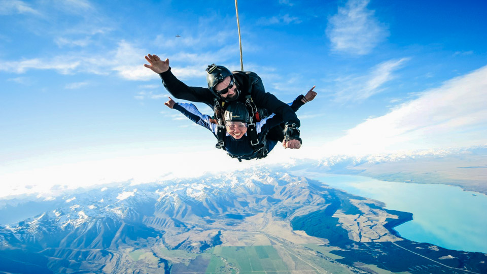 Skydive at Mount Cook Tandem with the height of 9,000 to 15,000 Feet