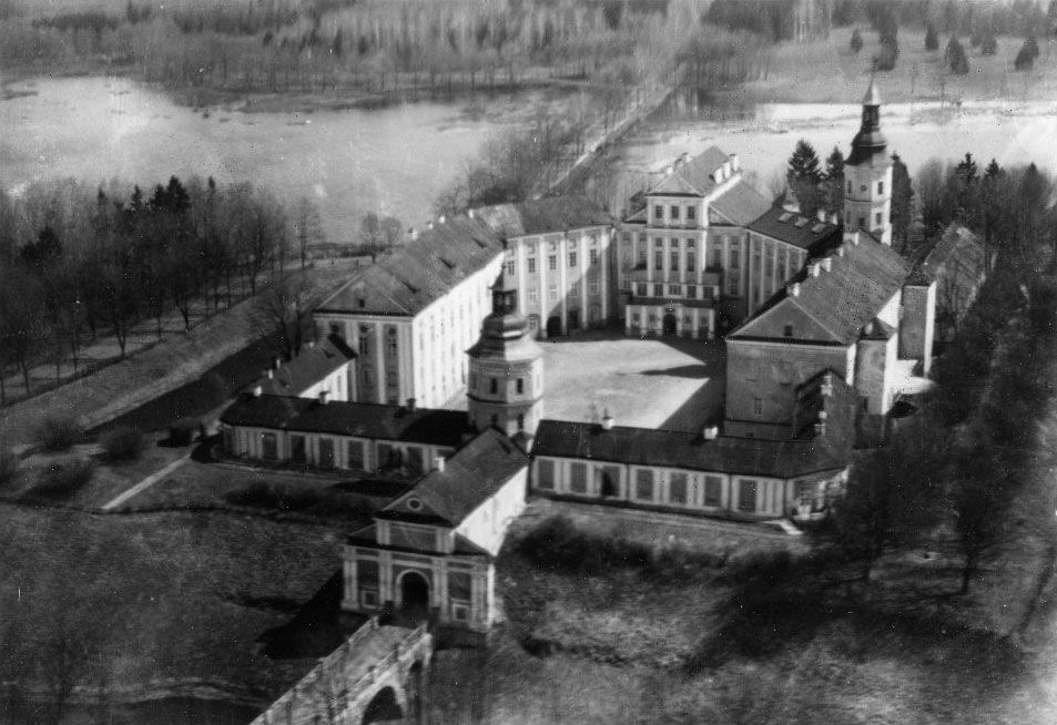 Historical Image of Castle Complex / Image Credit: pinterest.com